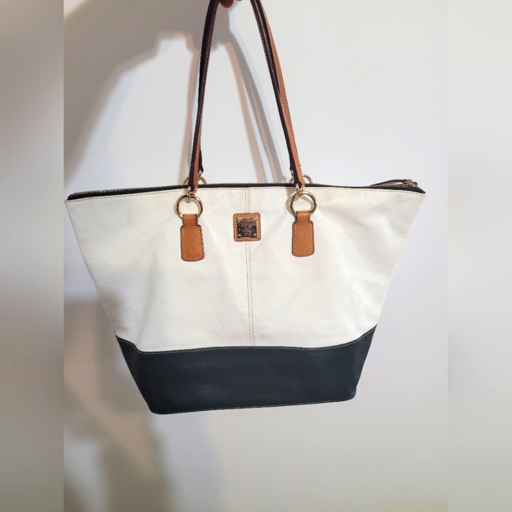 Dooney & Bourke Tote Bag